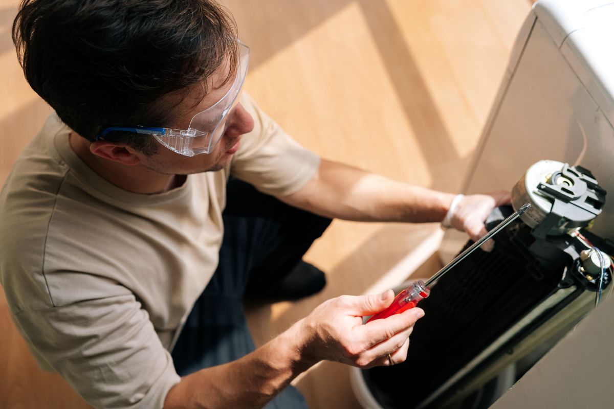 Book the Best AC Repair Service in Kochi at Your Home